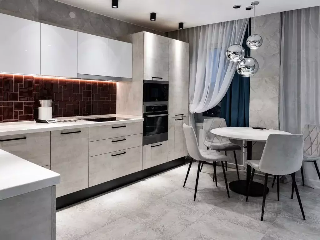 Студия Иркутская область, Иркутск Байкальская ул., 234В/2 (43.7 м) - Фото 1