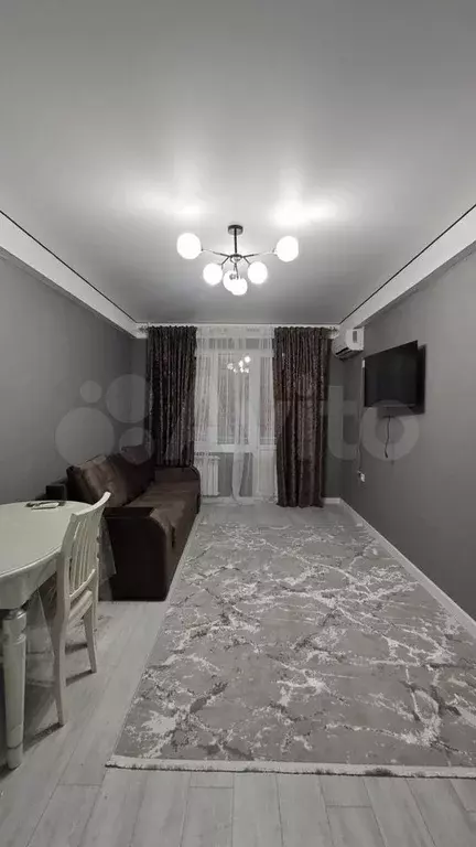 2-к. квартира, 50 м, 8/10 эт. - Фото 0