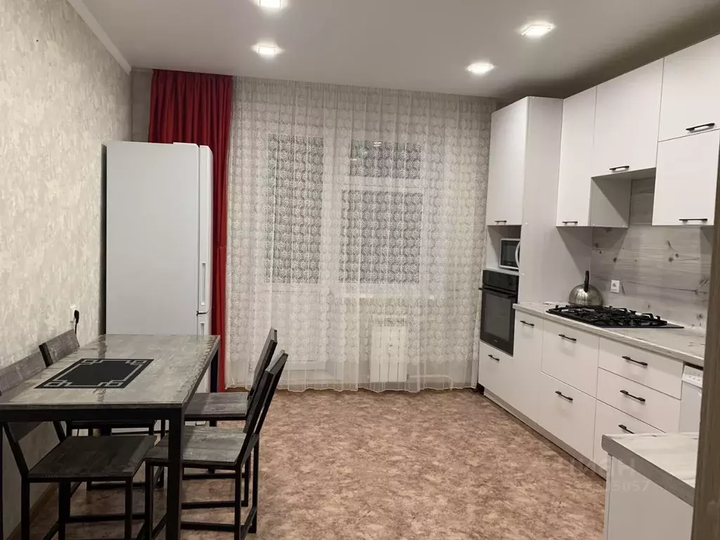 2-к кв. Татарстан, Нижнекамск ул. Фикрята Табеева, 27 (60.0 м) - Фото 1