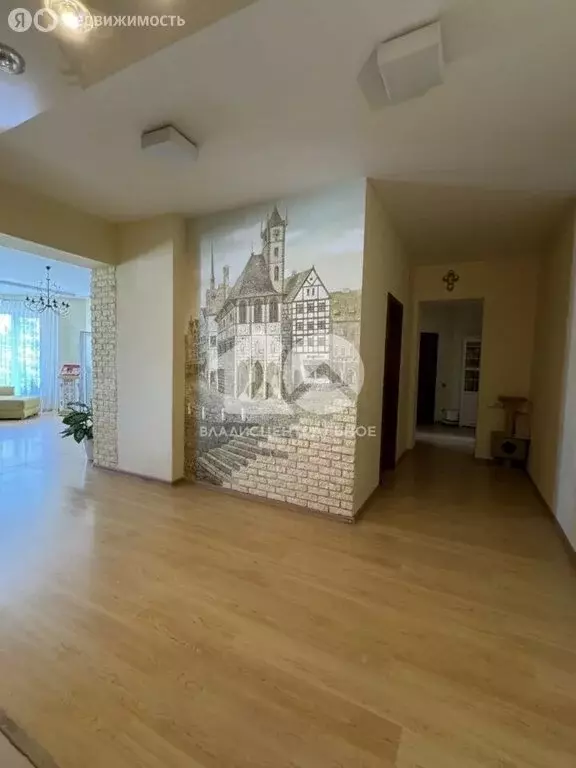 4-комнатная квартира: Бердск, Изумрудный городок, 10 (170.4 м) - Фото 2