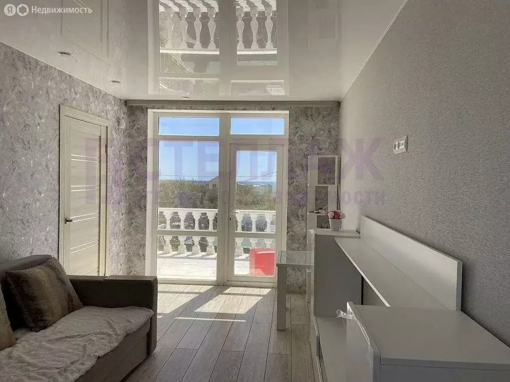 Дом в Приморский, территория ТСН Парус, 9-я Морская улица (100 м) - Фото 1