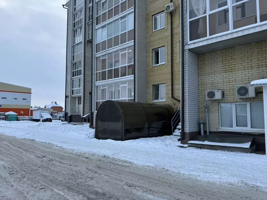 Торговая площадь в Тюменская область, Ишим ул. Луначарского, 46Г (130 ... - Фото 1