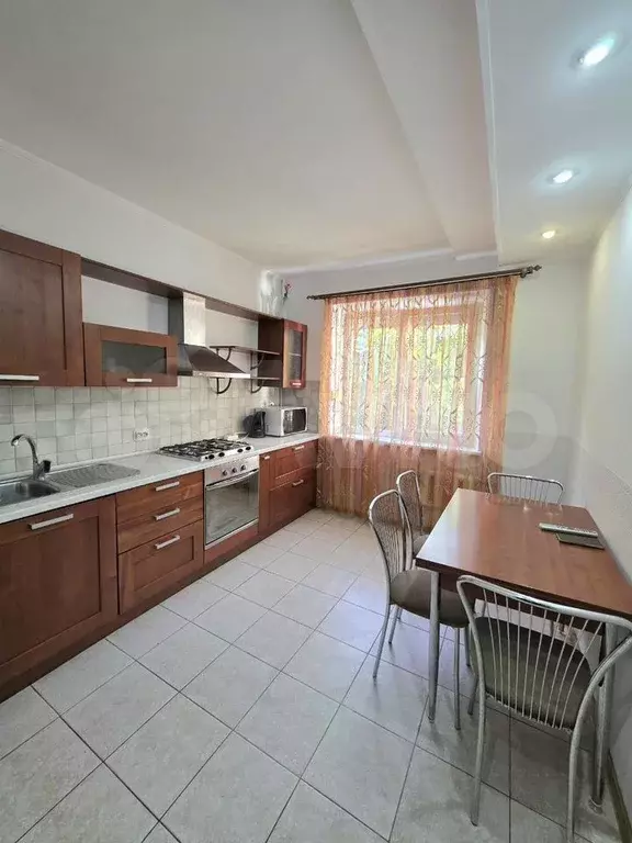 2-к. квартира, 55 м, 2/9 эт. - Фото 0