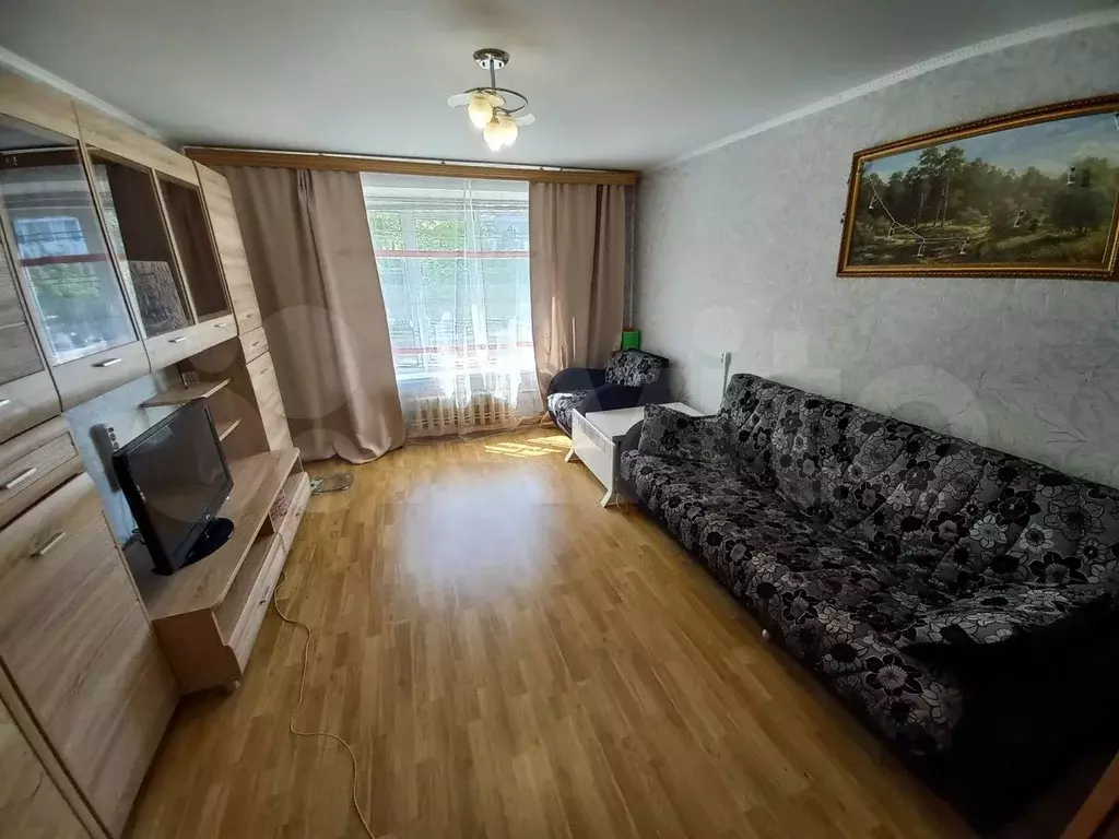 2-к. квартира, 50м, 1/9эт. - Фото 0