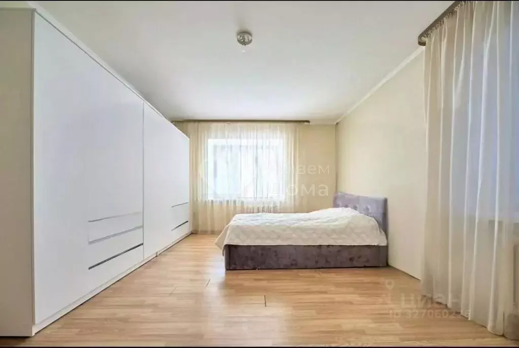 3-к кв. Волгоградская область, Волгоград ул. Елисеева, 19 (102.4 м) - Фото 1