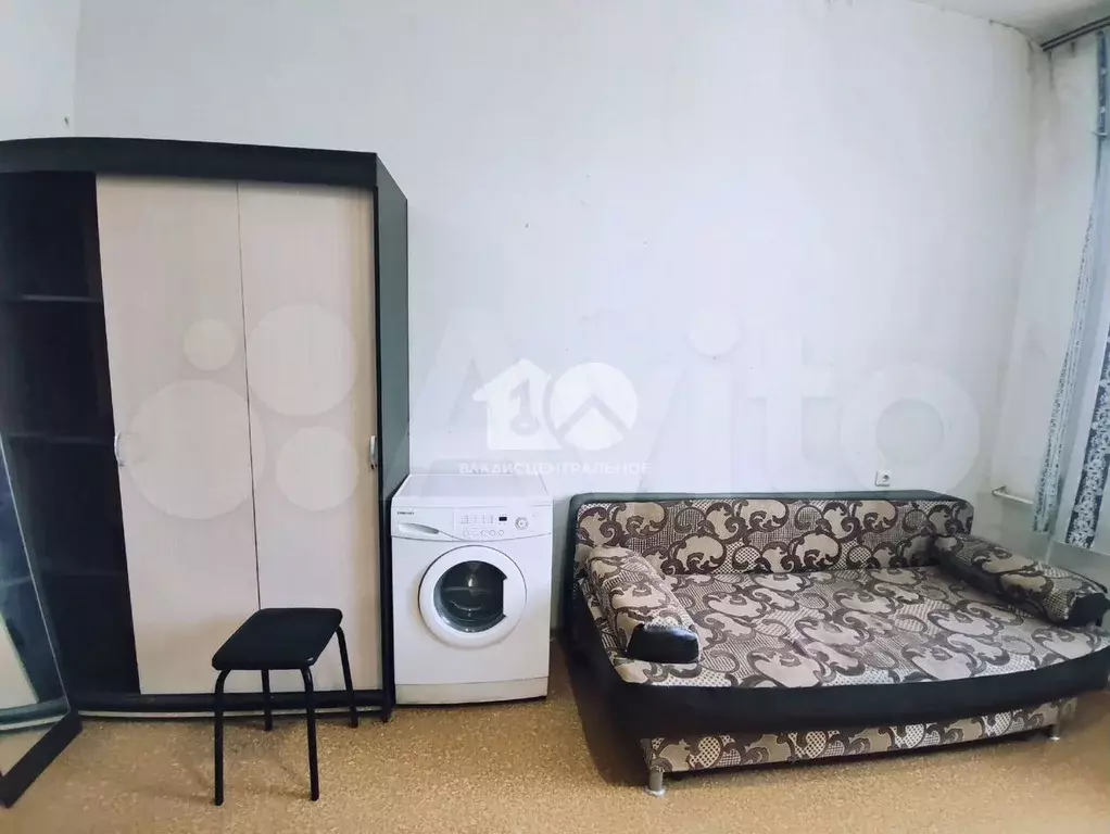 Комната 14 м в 6-к., 2/2 эт. - Фото 0