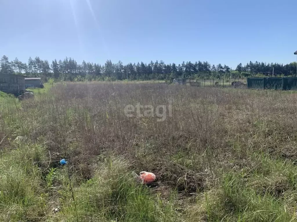 Участок в Белгородская область, Старый Оскол ул. Черемуховая (15.0 ... - Фото 0