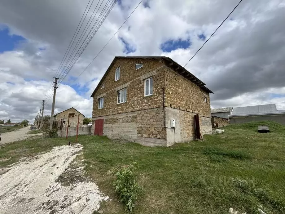 Дом в Крым, Симферополь ул. Акташ, 1 (222 м) - Фото 1