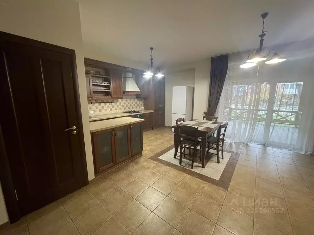 Таунхаус в Московская область, Раменское ул. Молодежная, 6 (200 м) - Фото 2