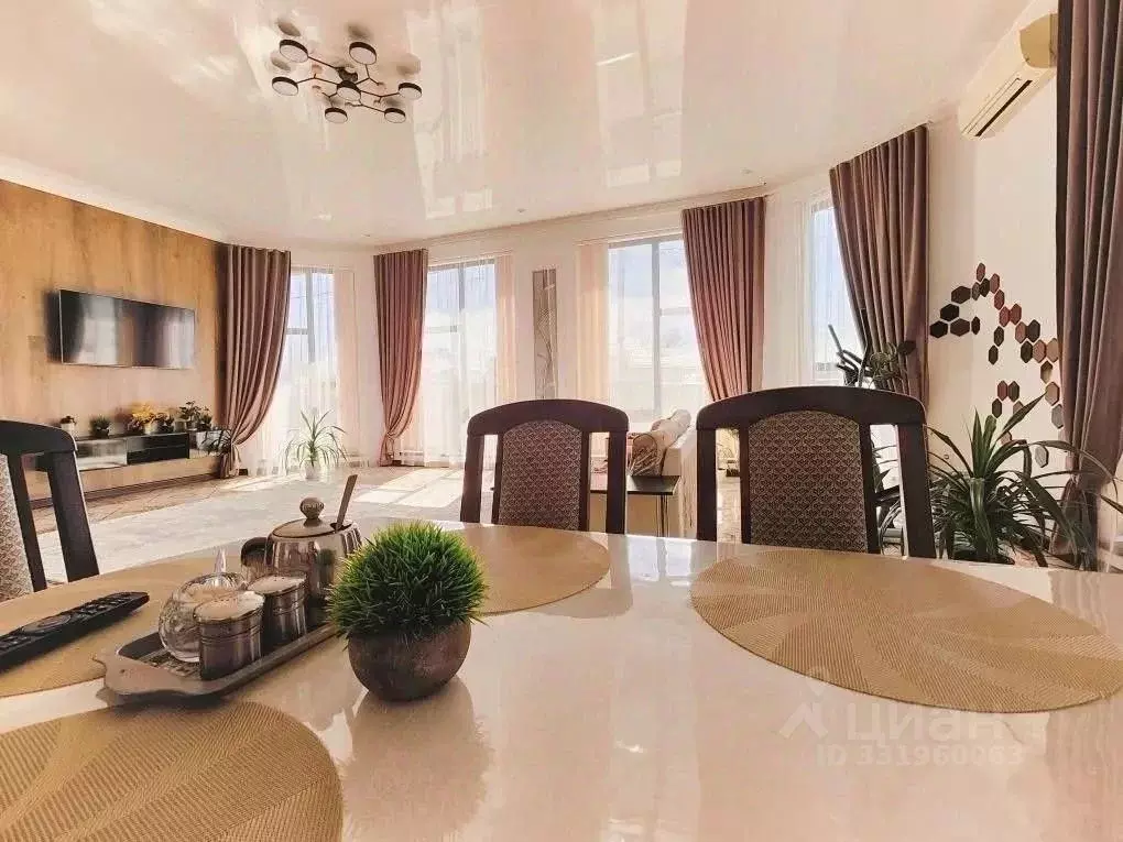 Дом в Краснодарский край, Темрюк ул. Космонавтов, 9 (158 м) - Фото 1