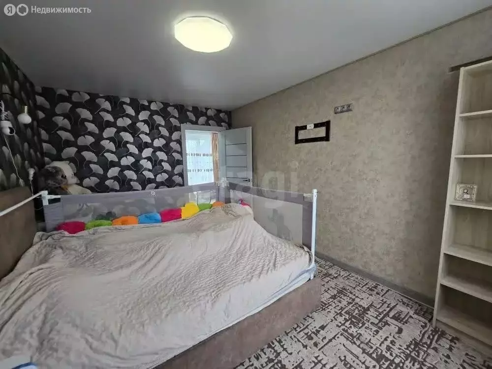 Дом в городское поселение посёлок Октябрьский, рабочий посёлок ... - Фото 2