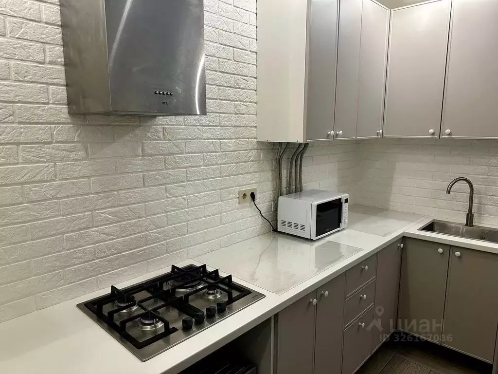 3-к кв. Калининградская область, Калининград Балашовская ул. (82.0 м) - Фото 2