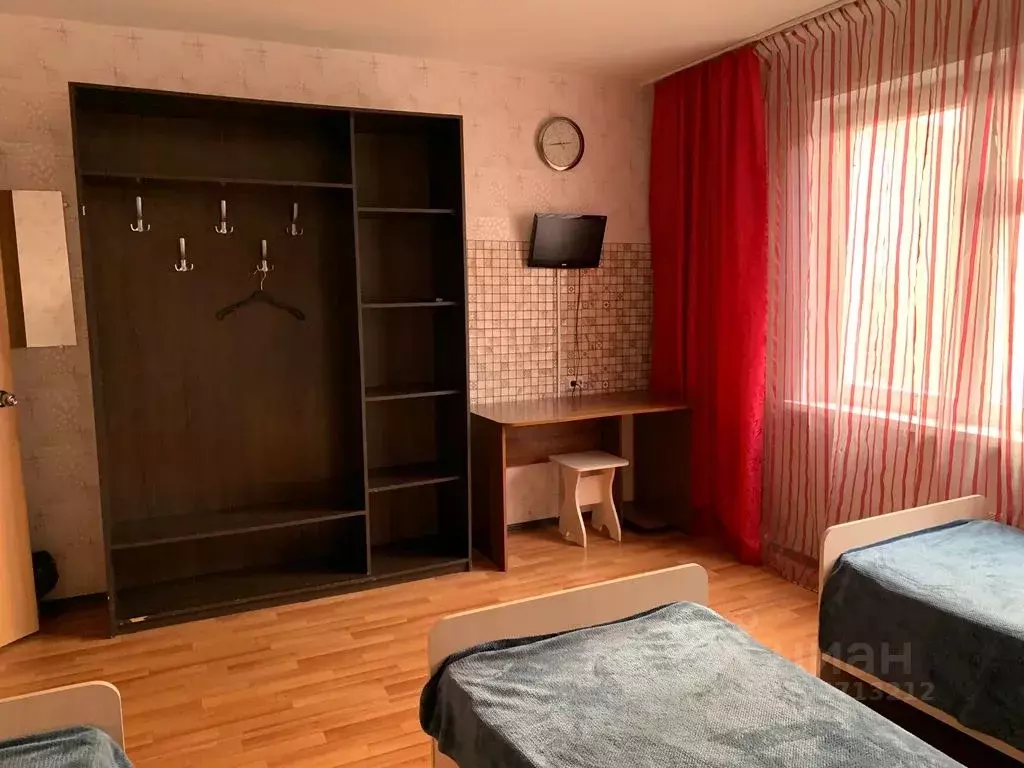 Комната Красноярский край, Красноярск Николаевка мкр, ул. Серова, 38 - Фото 1