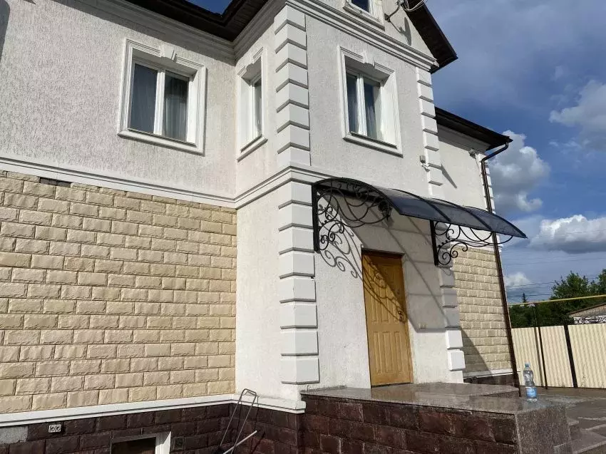 Коттедж в Курганская область, Курган Садовая ул. (250 м) - Фото 1