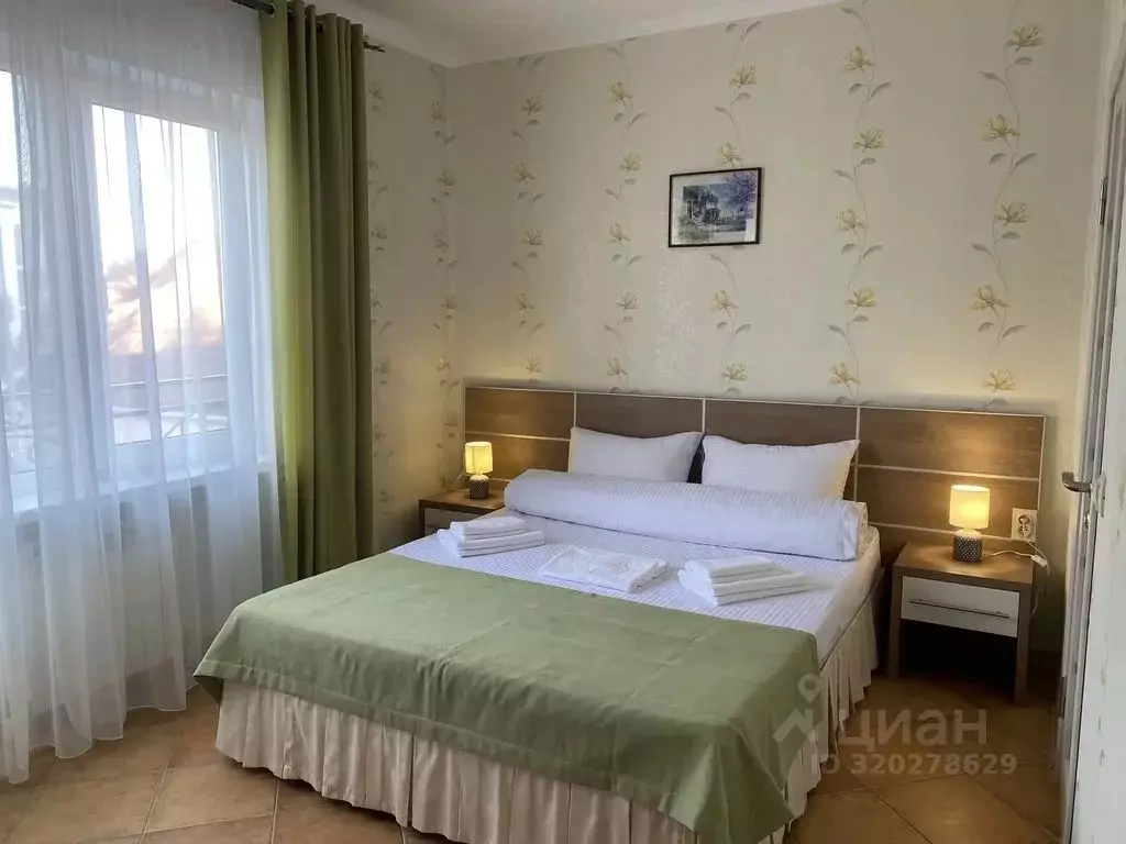 Комната Краснодарский край, Геленджик Советская ул., 7 - Фото 1