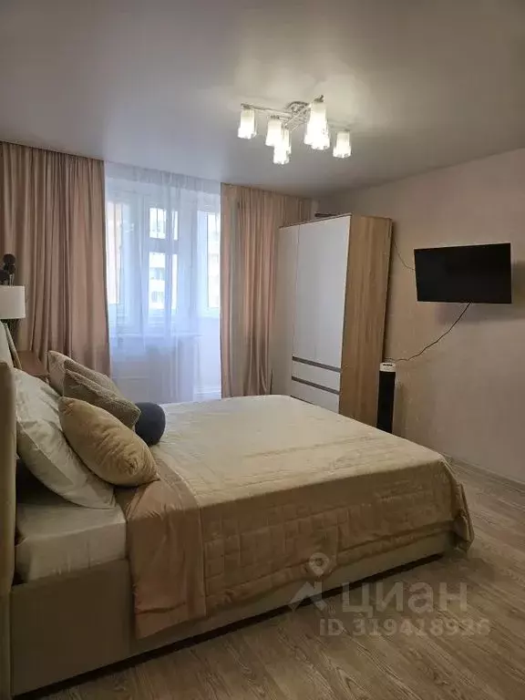 1-к кв. Тюменская область, Тюмень ул. 50 лет Октября, 80к1 (42.0 м) - Фото 1