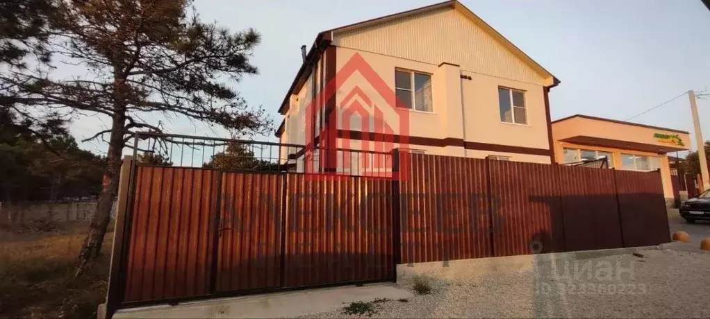 Дом в Севастополь ш. Фиолентовское, 75Б/1 (280 м) - Фото 2