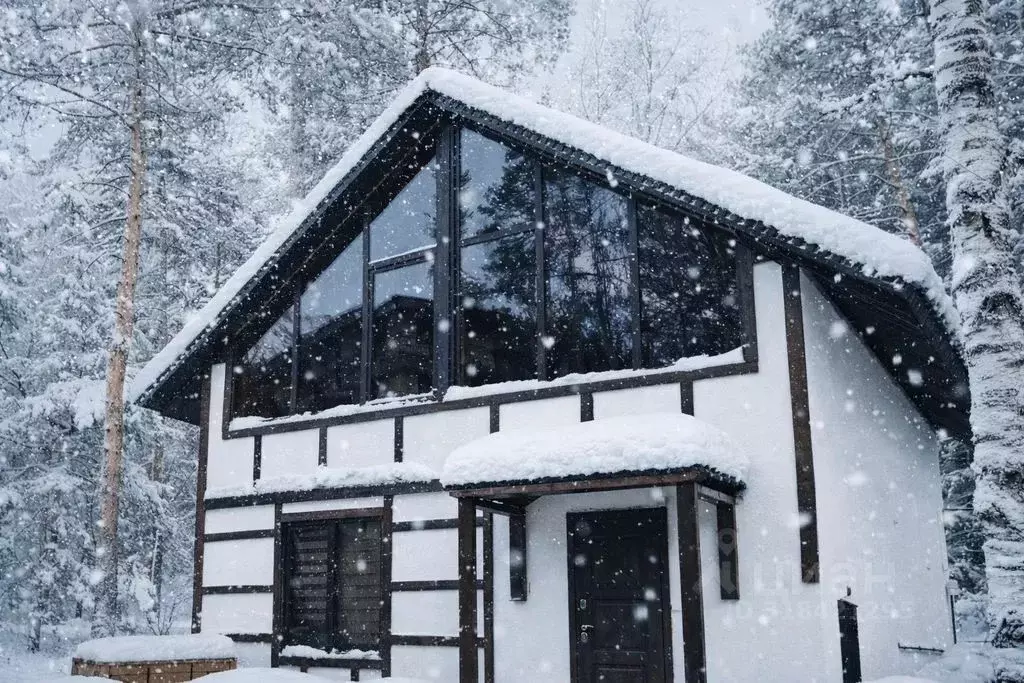 Дом в Кабардино-Балкария, Эльбрусский район, с. Терскол ул. Баксанская ... - Фото 1