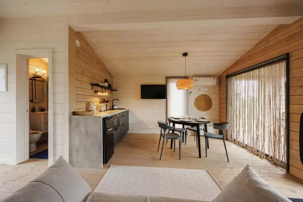 Дом в Воронежская область, Хохольский район, Петинское с/пос, Белый ... - Фото 1