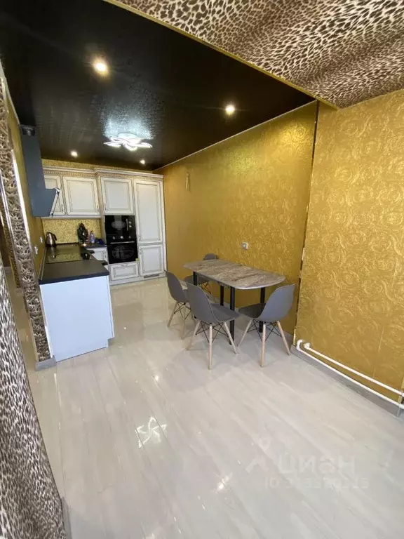 3-к кв. Башкортостан, Уфа ул. Ферина, 9 (90.0 м) - Фото 0