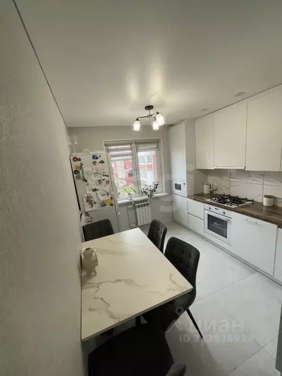 2-к кв. Калининградская область, Калининград ул. Левитана, 58к3 (56.1 ... - Фото 1