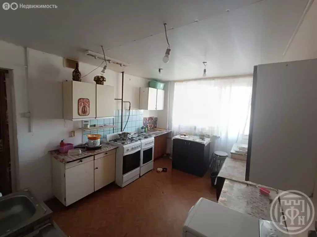 1к в 8-комнатной квартире (18 м) - Фото 1