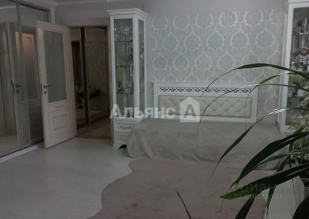 2-к кв. Ростовская область, Донецк 14-й мкр, 8 (50.0 м) - Фото 1