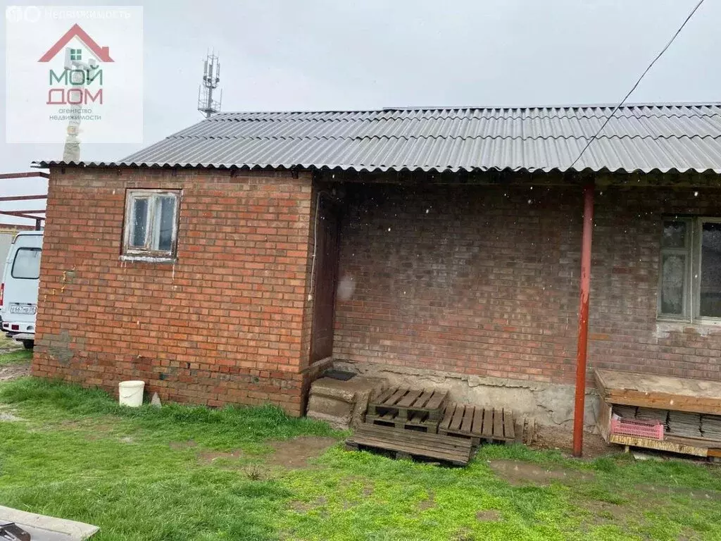 Дом в село Троицкое, улица Сангаджиева (49 м) - Фото 1