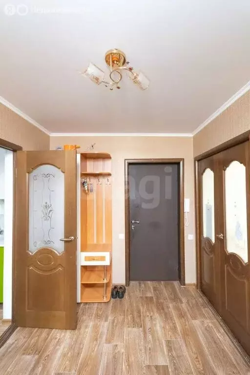 3-комнатная квартира: Ишим, улица Шаронова, 14 (57.8 м) - Фото 1