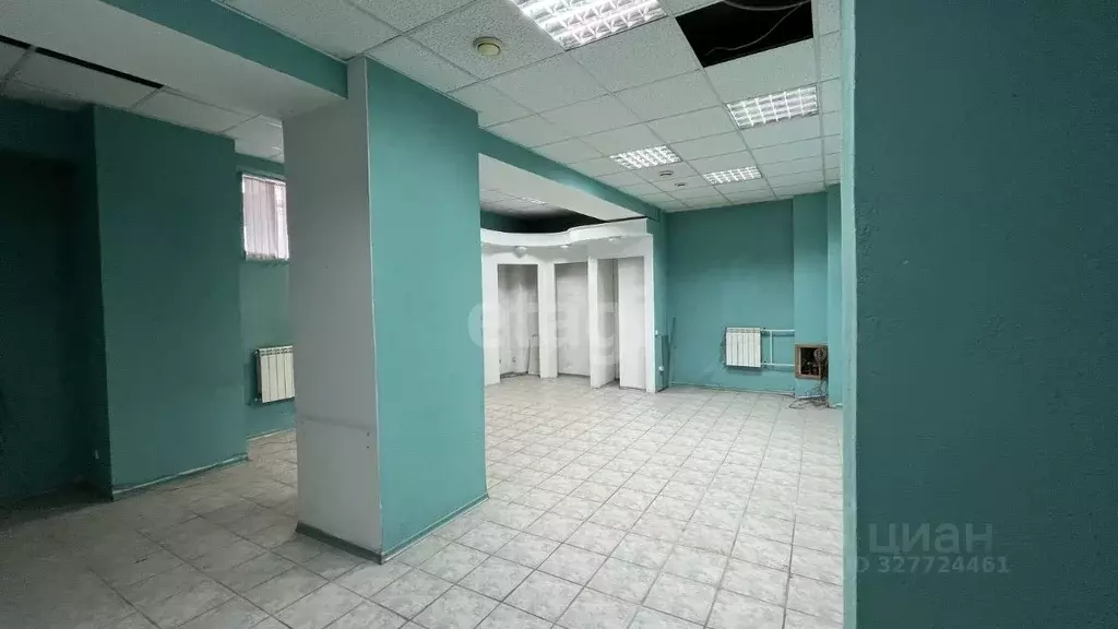 Помещение свободного назначения в Красноярский край, Красноярск просп. ... - Фото 1