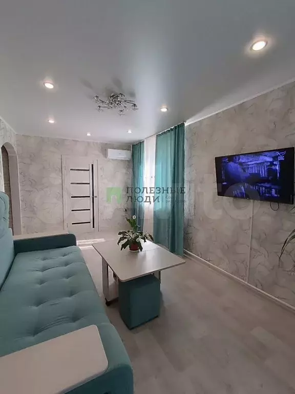 3-к. квартира, 60 м, 9/9 эт. - Фото 0