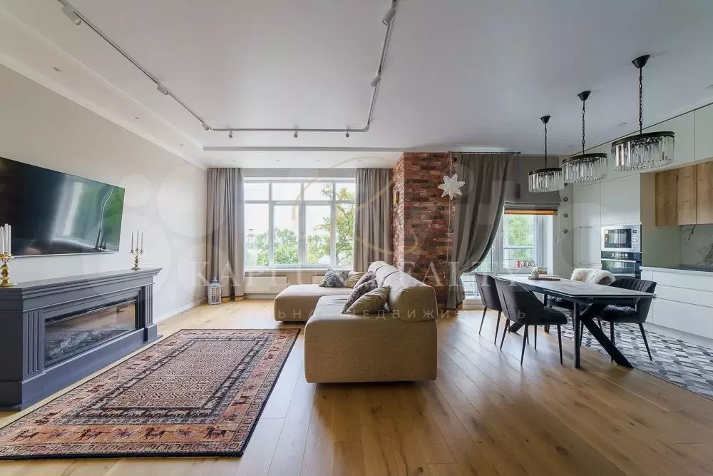 3-к. квартира, 105 м, 4/6 эт. - Фото 0