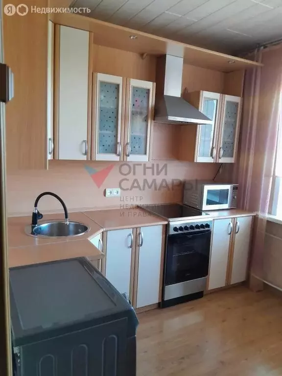 3-комнатная квартира: Самара, улица Александра Матросова, 57 (73.6 м) - Фото 1