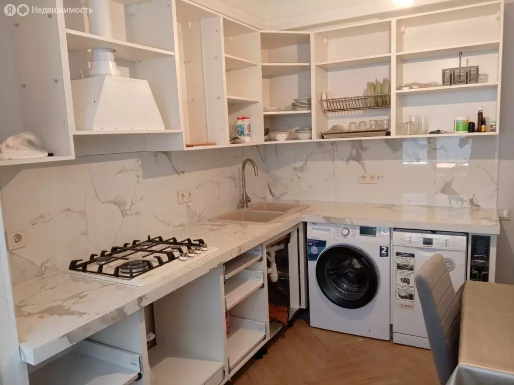 2-комнатная квартира: Махачкала, Шёлковая улица, 18 (70 м) - Фото 0