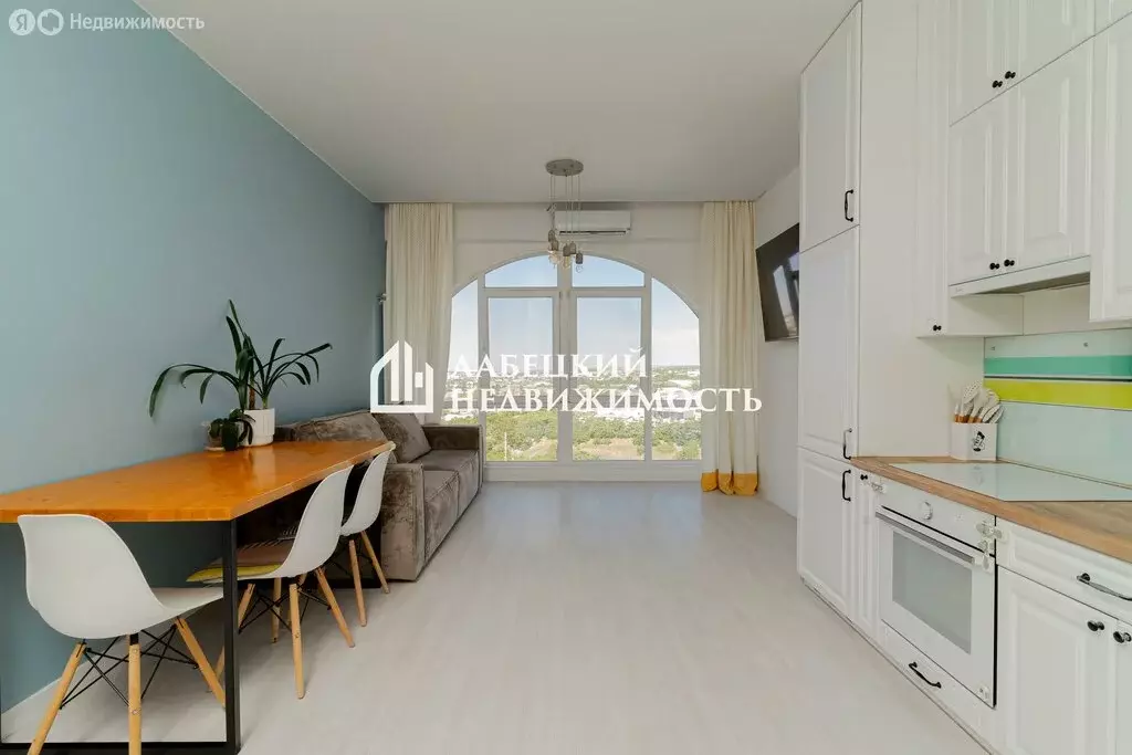 1-комнатная квартира: Симферополь, Балаклавская улица, 41 (50.1 м) - Фото 1