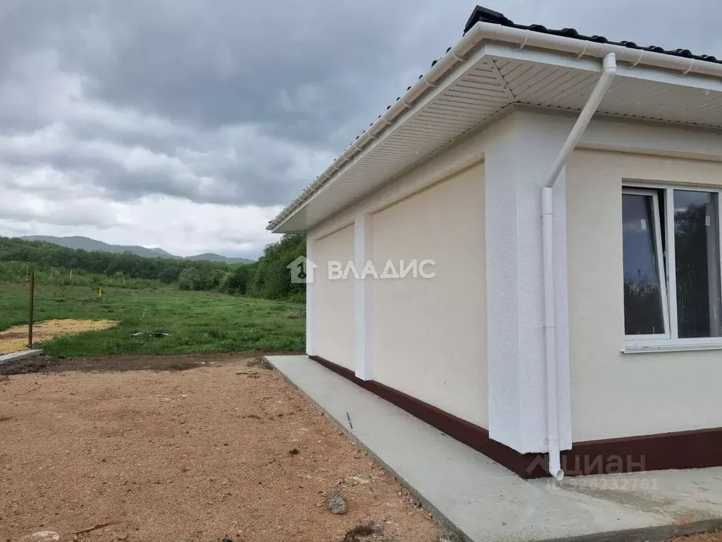 Дом в Крым, Симферопольский район, Добровское с/пос, с. Краснолесье ... - Фото 2