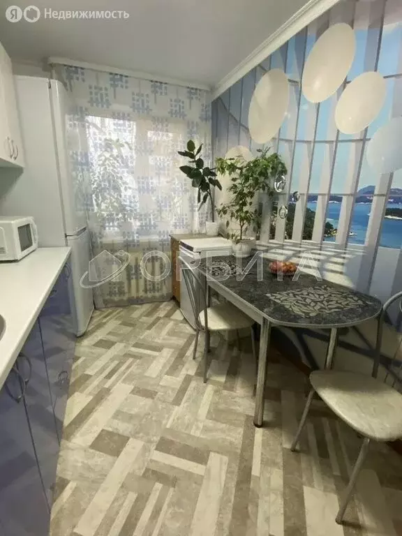 2-комнатная квартира: Тюмень, Широтная улица, 111 (50 м) - Фото 1