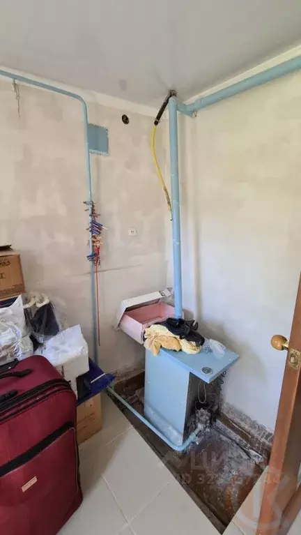 Дом в Крым, Черноморский район, Медведевское с/пос, с. Медведево ул. ... - Фото 2