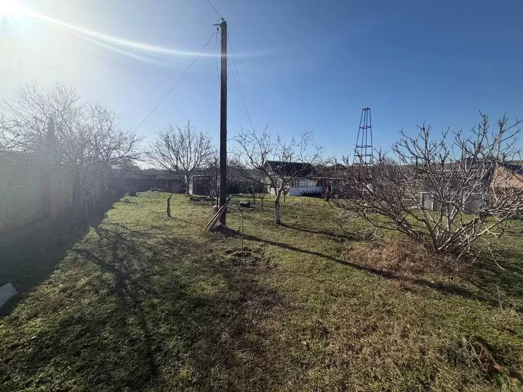 Дом в Крым, Черноморское пгт ул. Школьная (50 м) - Фото 1