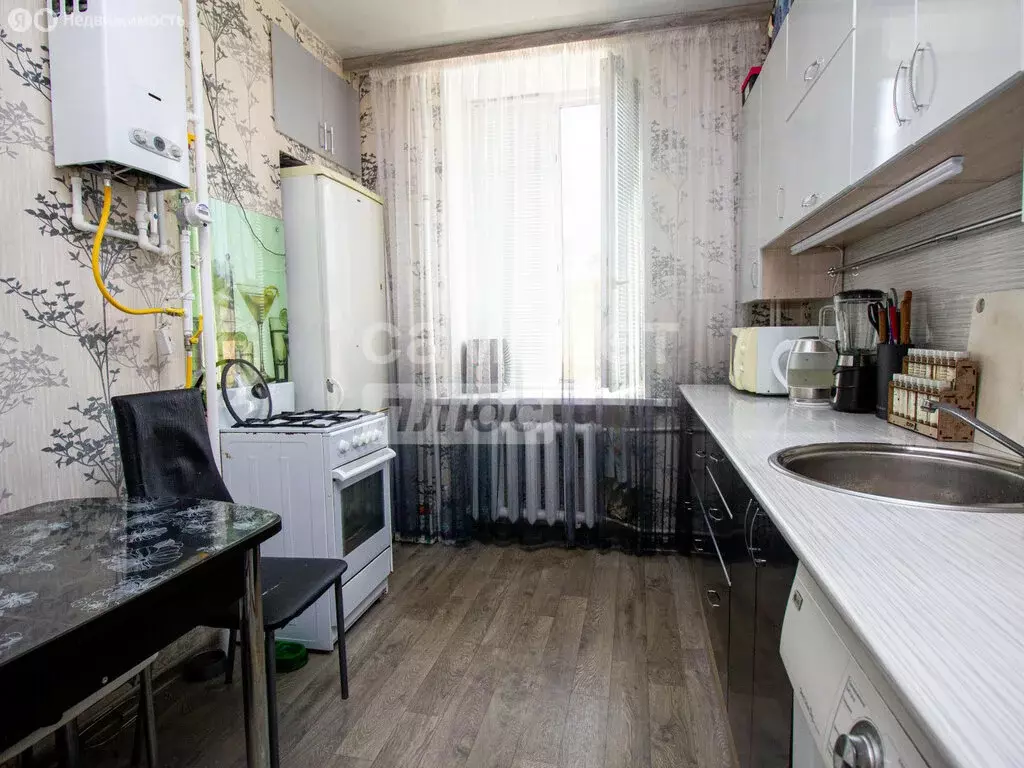 1к в 3-комнатной квартире (12 м) - Фото 0