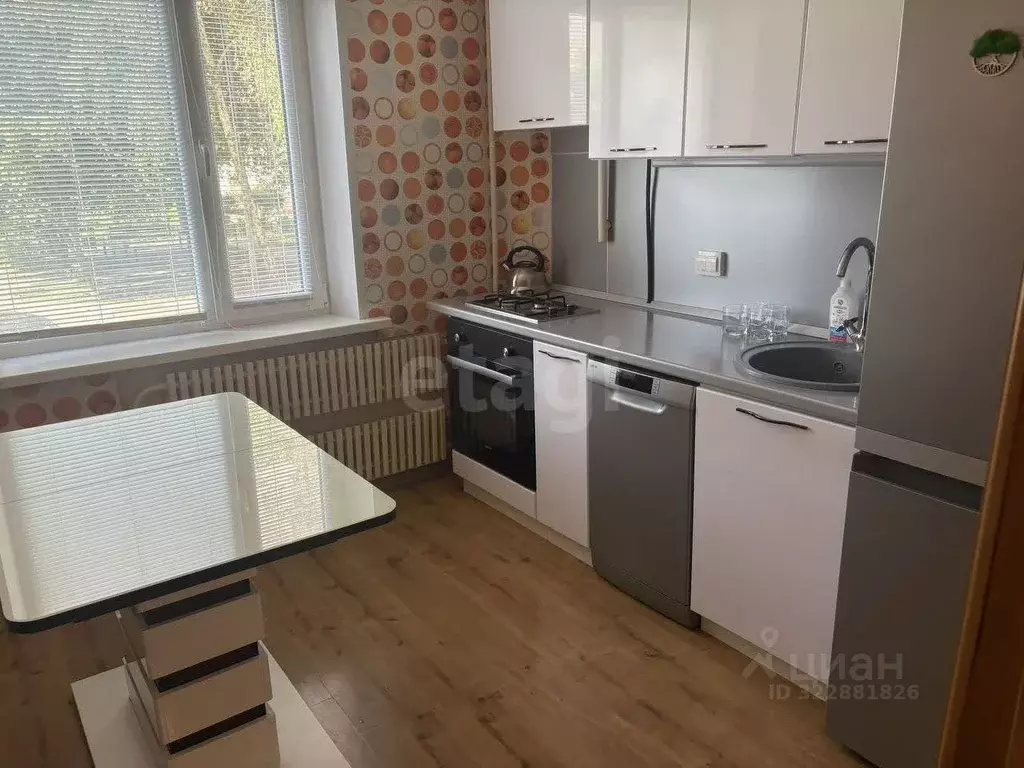 2-к кв. Белгородская область, Белгород ул. Конева, 8 (62.0 м) - Фото 1