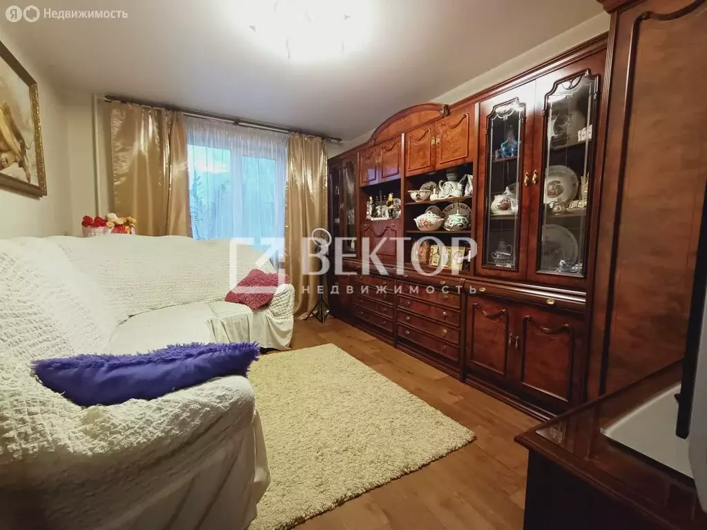 3-комнатная квартира: Ярославль, проспект Фрунзе, 65 (57.3 м) - Фото 0