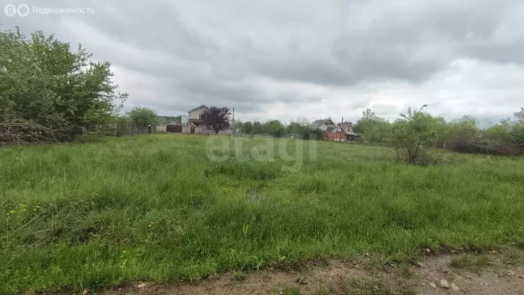 Участок в посёлок Табачный, 4-я Малиновая улица (10.5 м) - Фото 0