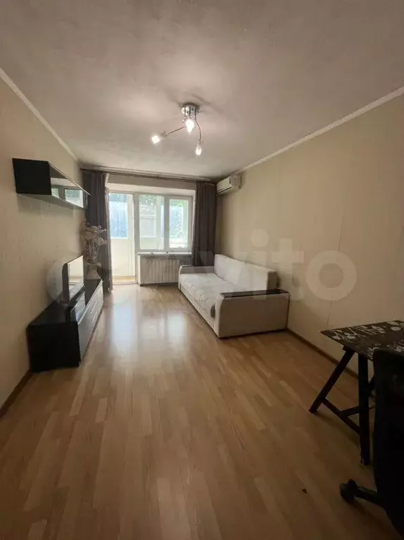 1-к. квартира, 45 м, 6/10 эт. - Фото 1