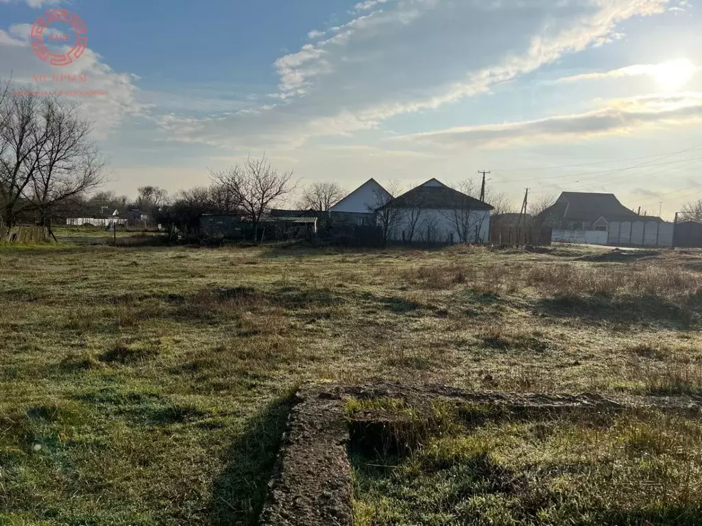 Участок в Крым, Ленинский район, с. Красногорка ул. Новая (12.0 сот.) - Фото 1