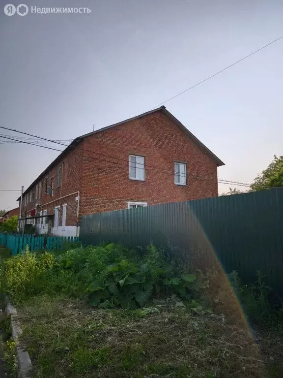3-комнатная квартира: село Красная Башкирия, улица Ленина, 6А (53.4 м) - Фото 1