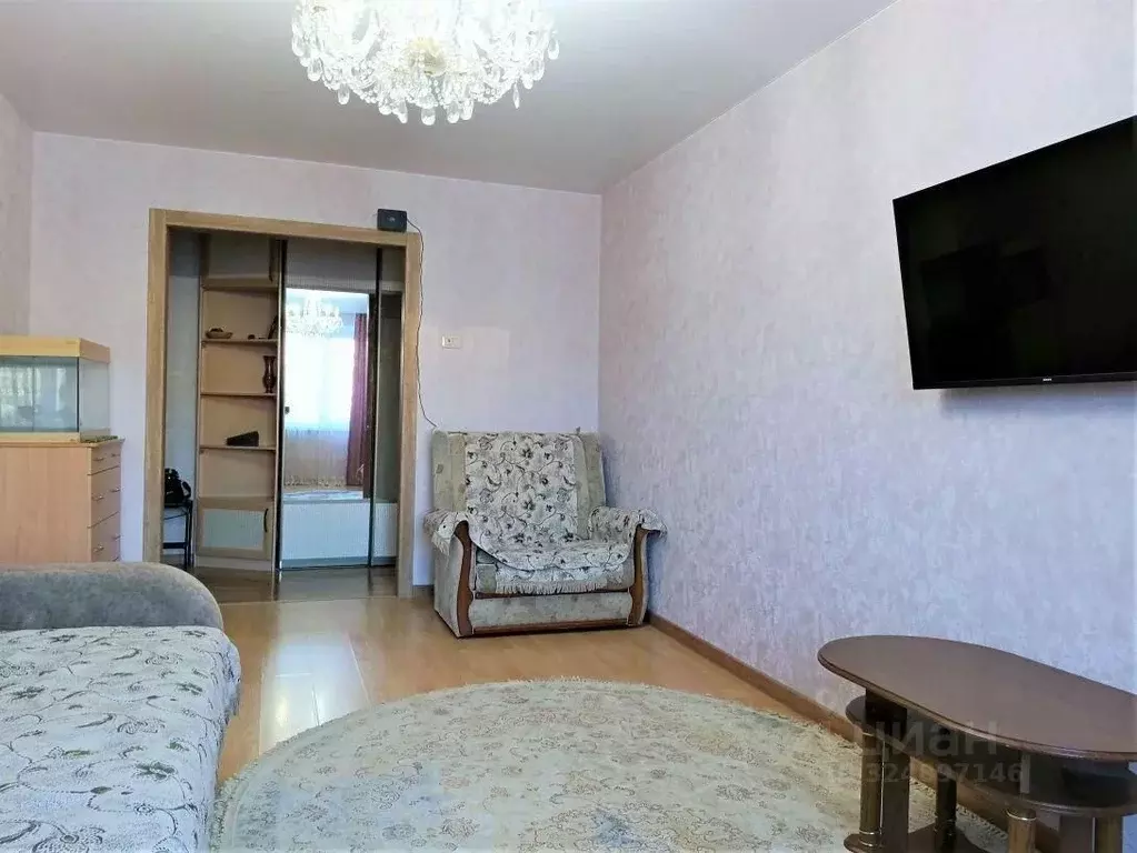 3-к кв. Челябинская область, Челябинск ул. Братьев Кашириных, 108А ... - Фото 2