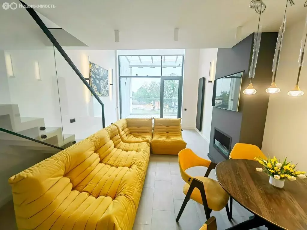 2-комнатная квартира: Наро-Фоминск, площадь Свободы, 4В (72.6 м) - Фото 2