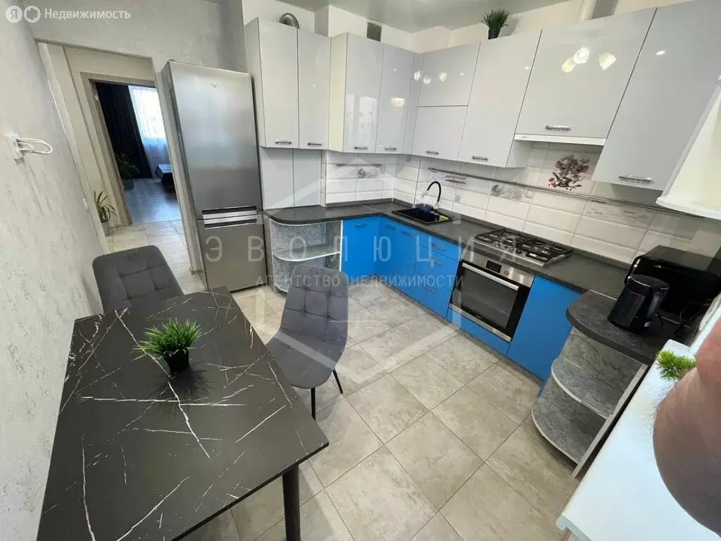 2-комнатная квартира: Калининград, Летняя улица, 70 (53.7 м) - Фото 2