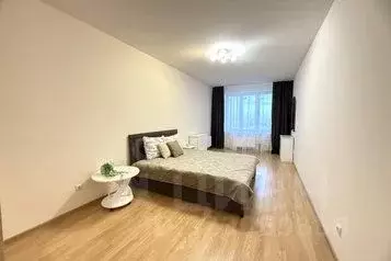 3-к кв. Тюменская область, Тюмень ул. Николая Зелинского, 19 (65.0 м) - Фото 1